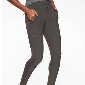 Athleta headlands hybrid cargo tight size 6